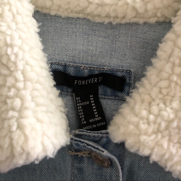 Forever 21 Denim jacket w/ Sherpa-lined collar - Picture 4 of 8